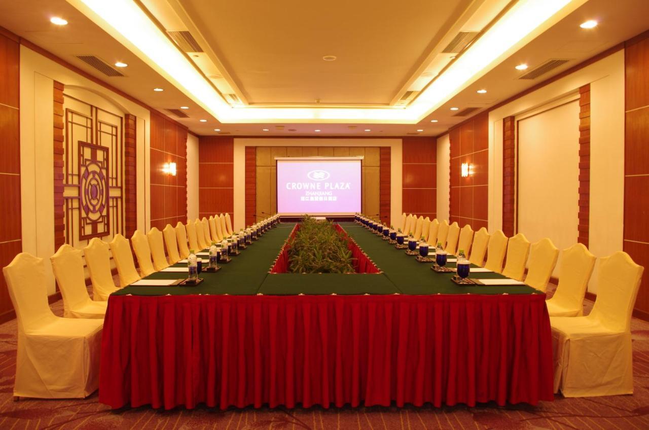Crowne Plaza Zhanjiang Kang Yi, An Ihg Hotel Exteriör bild
