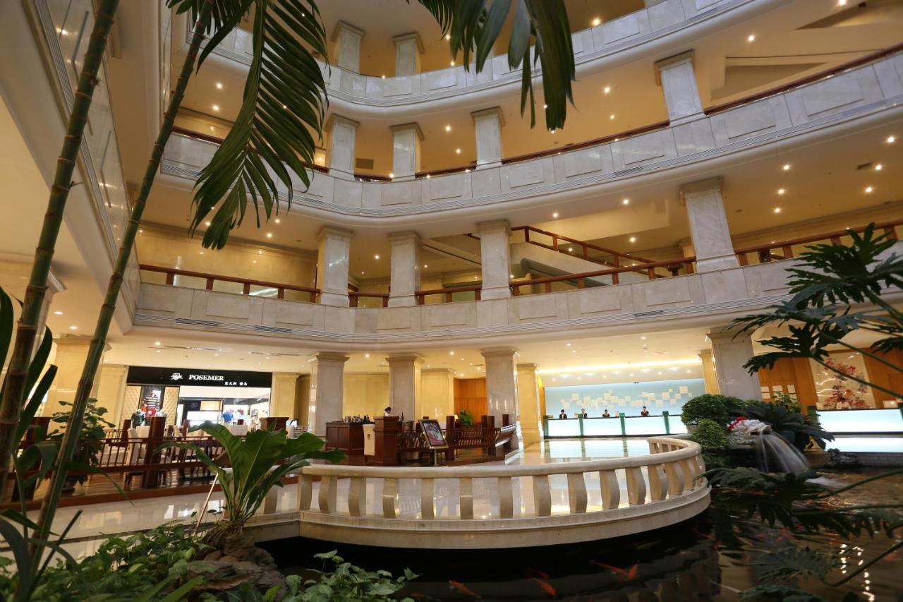 Crowne Plaza Zhanjiang Kang Yi, An Ihg Hotel Exteriör bild