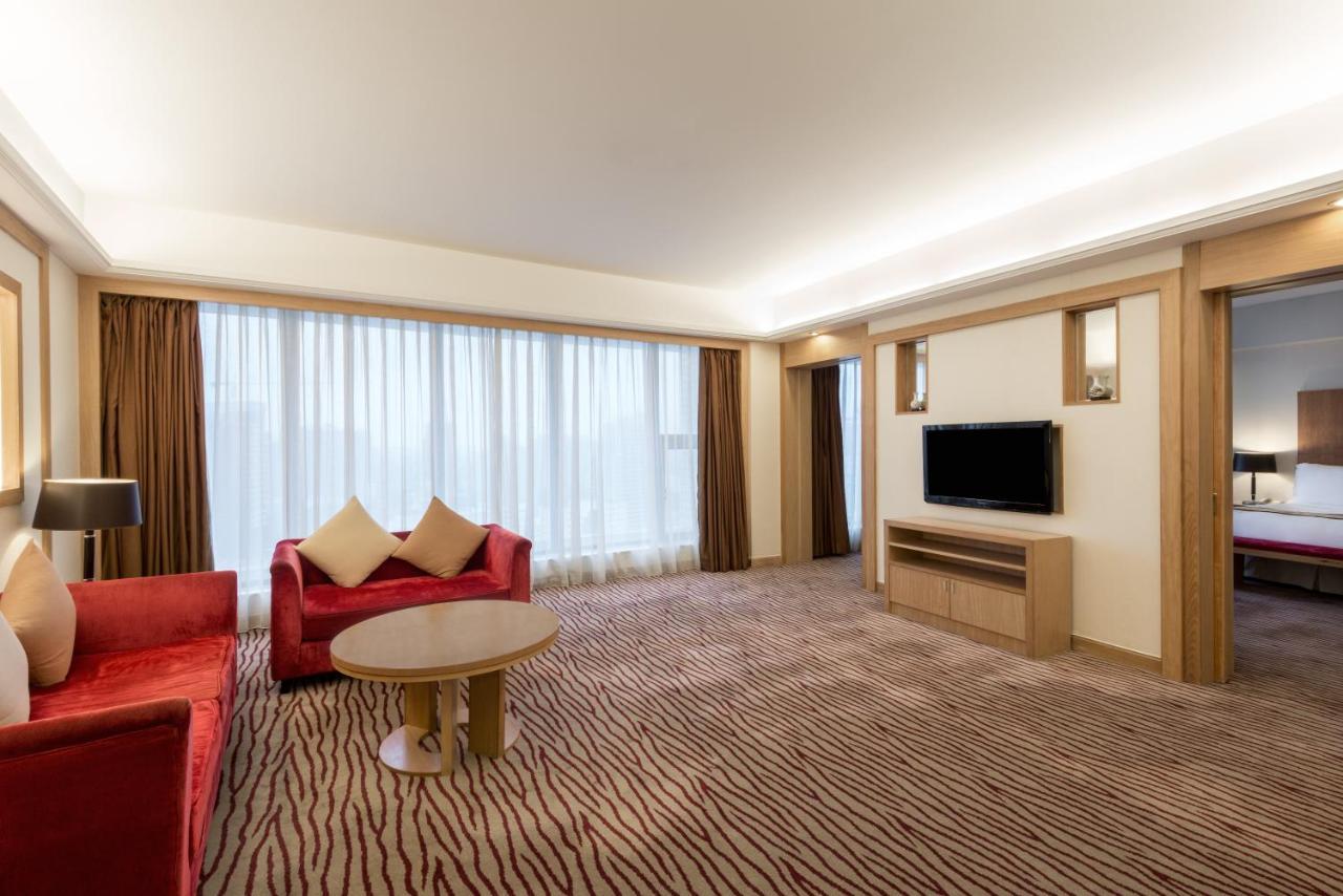 Crowne Plaza Zhanjiang Kang Yi, An Ihg Hotel Exteriör bild