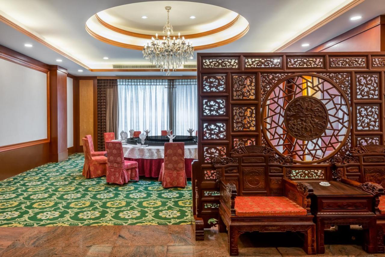 Crowne Plaza Zhanjiang Kang Yi, An Ihg Hotel Exteriör bild