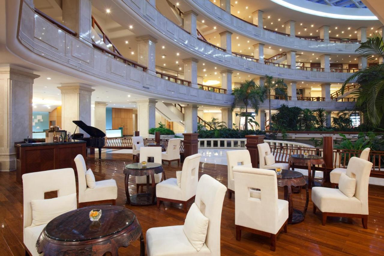Crowne Plaza Zhanjiang Kang Yi, An Ihg Hotel Exteriör bild