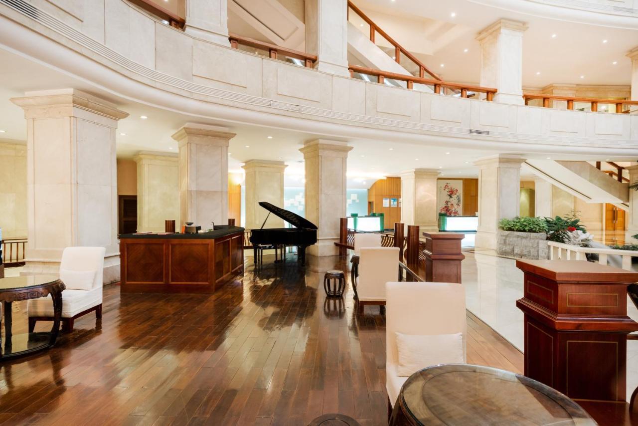 Crowne Plaza Zhanjiang Kang Yi, An Ihg Hotel Exteriör bild