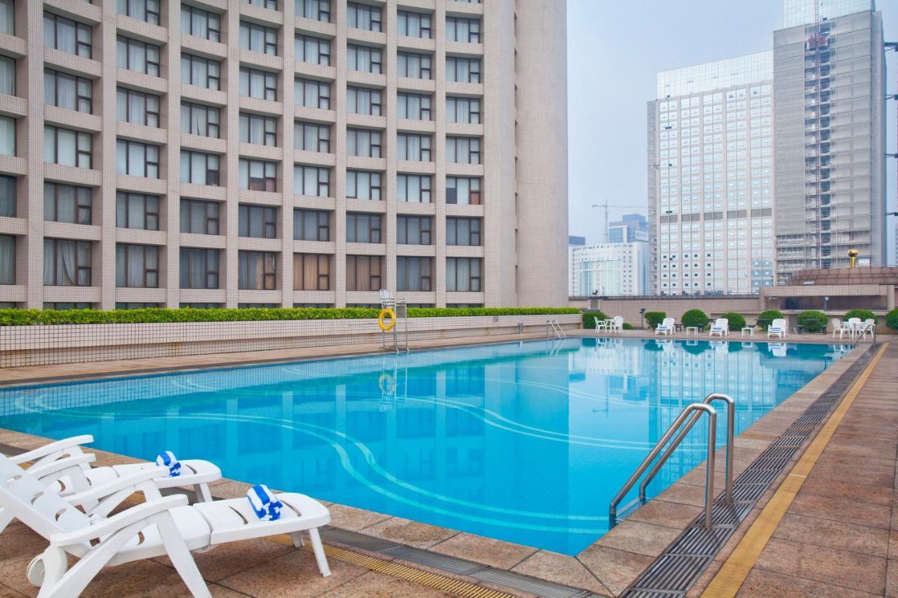 Crowne Plaza Zhanjiang Kang Yi, An Ihg Hotel Exteriör bild